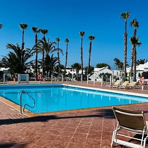 https://lovely-casita-jade.in-canary-islands.com