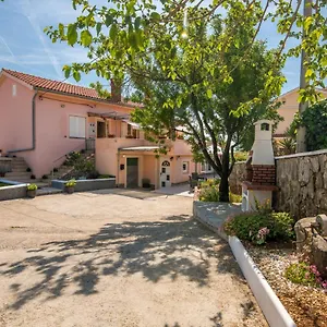 Dino Appartamento Vrh (Krk)