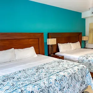 https://luxury-beachfront-penthouse-mareazul.tulum-hotels.net
